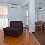 Hugo Apartment