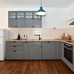 Hugo Apartment